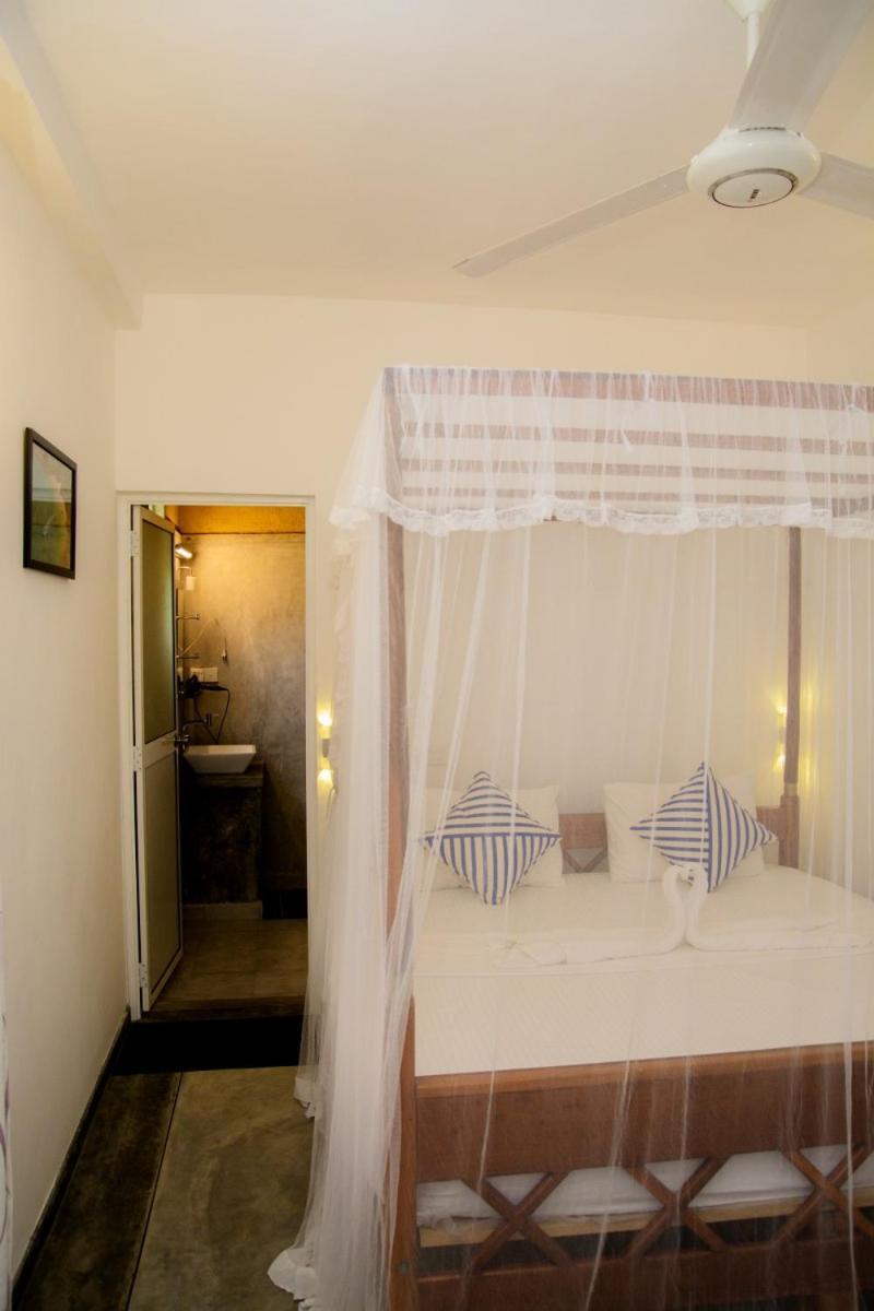 Coconut Style Restaurant & Milinda Guest Hotel Unawatuna Buitenkant foto