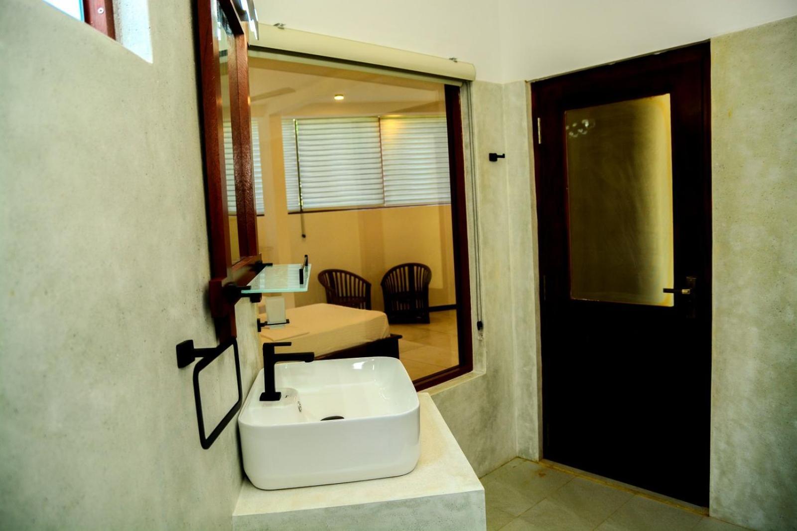 Coconut Style Restaurant & Milinda Guest Hotel Unawatuna Buitenkant foto
