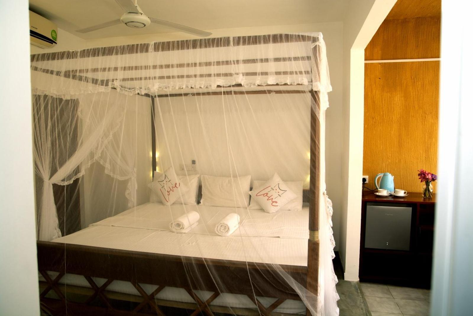 Coconut Style Restaurant & Milinda Guest Hotel Unawatuna Buitenkant foto
