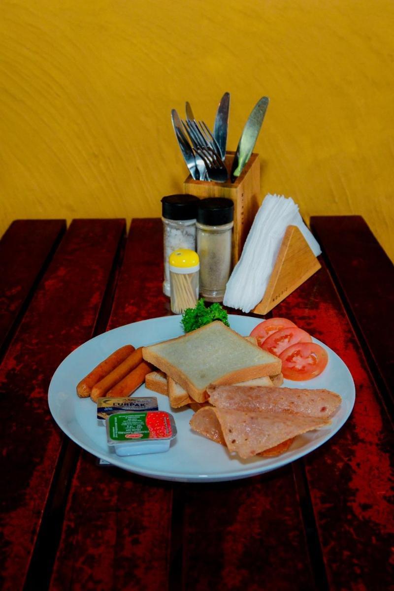 Coconut Style Restaurant & Milinda Guest Hotel Unawatuna Buitenkant foto