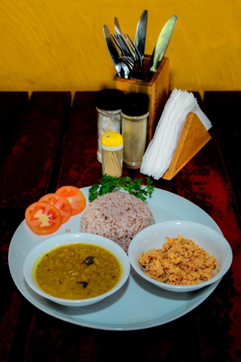Coconut Style Restaurant & Milinda Guest Hotel Unawatuna Buitenkant foto