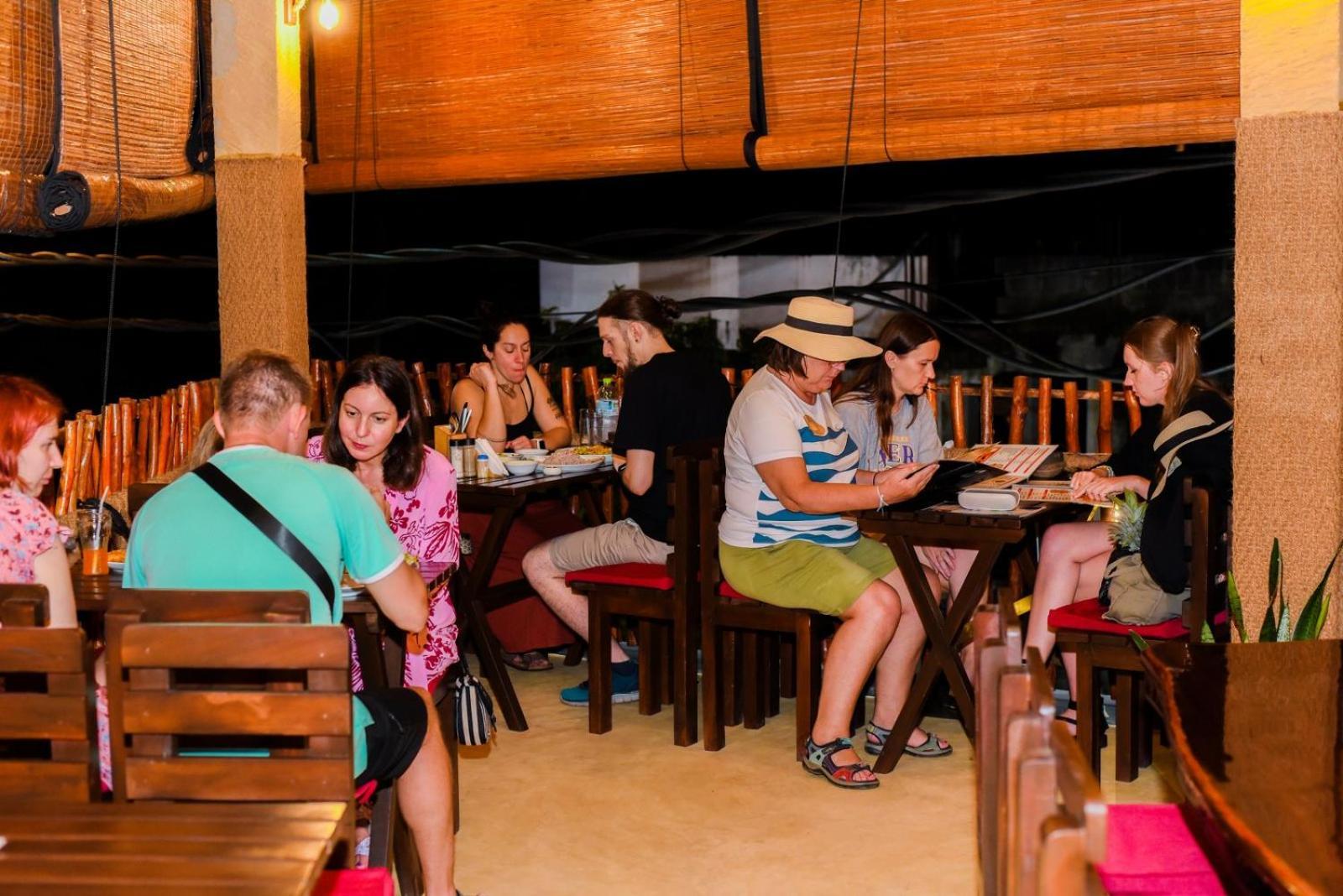 Coconut Style Restaurant & Milinda Guest Hotel Unawatuna Buitenkant foto